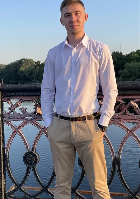 Dima из Горишних Плавней, мне 24, познакомлюсь на одну ночь