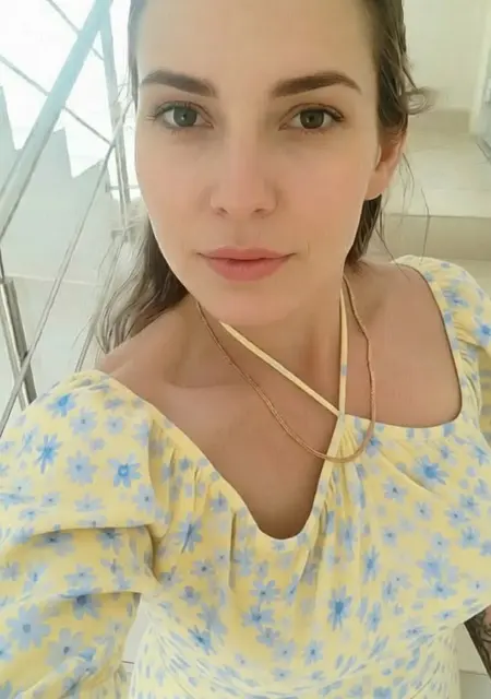 Ася из Минска, мне 31, познакомлюсь на одну ночь