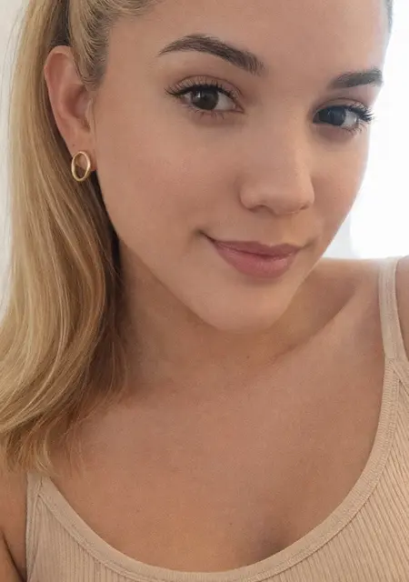 Soy Malaka, 28 años de Madrid, busco conocer gente para chatear