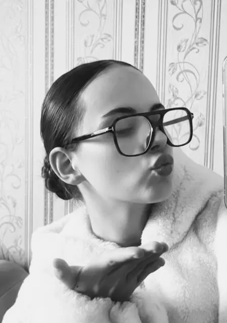 Я Dianessa, 19, знакомлюсь для общения в Каменском