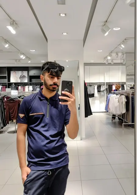 Tusif Ahmed de Culleredo, busco en el sitio hacer nuevos amigos