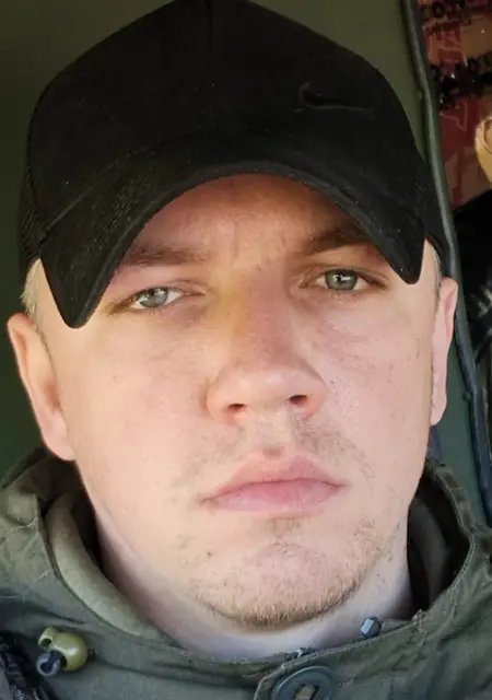 Я Алексей, 32, из Мирнограда, ищу знакомства на одну ночь