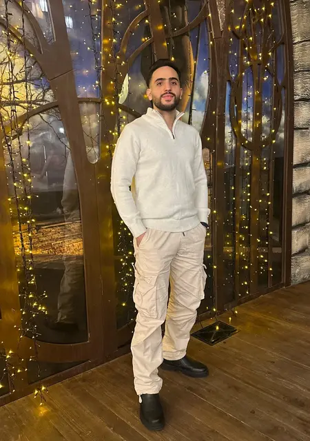 Heni from London, looking for no strings attached