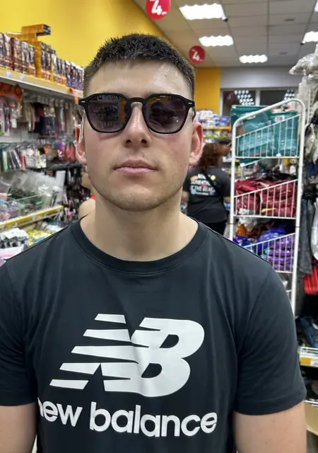 Alex з Житомира, мені 20 років, познайомлюсь для приємного проведення часу