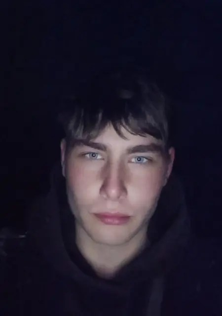 Я Вадим, 18 років, знайомлюсь без зобов'язань у Білій Церкві