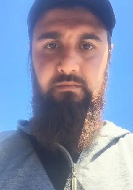 Я Орхан, 35, из Ровно, ищу знакомства без обязательств