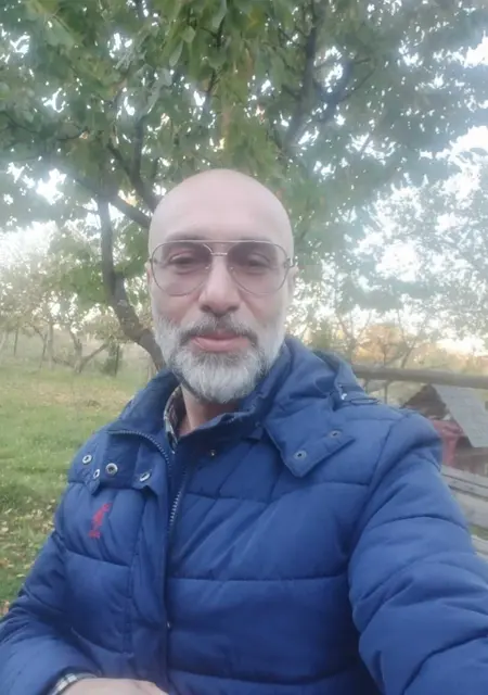 Я Олеся, 40 років з Калинівка, шукаю знайомства на одну ніч