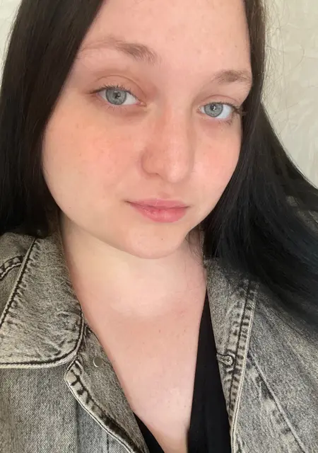 Я Анастасия, 22, из Днепра, ищу знакомства без обязательств