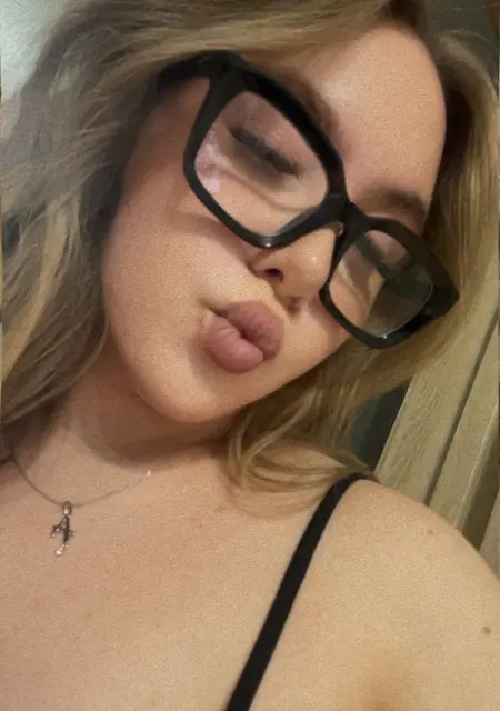 Я Настюша, 26, знакомлюсь для постоянных отношений в Бресте