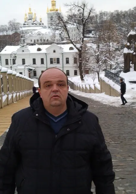 Я Саша, 44, знакомлюсь для постоянных отношений в Бердичеве