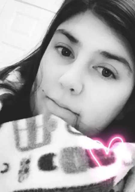 I'm Niamh, 26 from London, seeking connections