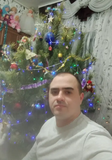 Я Дмитрий, 36 років, знайомлюсь без зобов'язань у Чутове