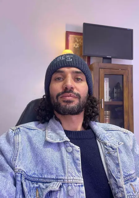 Sam из Валенсии, мне 27, познакомлюсь для совместных путешествий