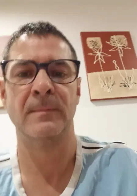 Soy Xulo, 51 años de Barcelona, busco conocer gente para lío de una noche