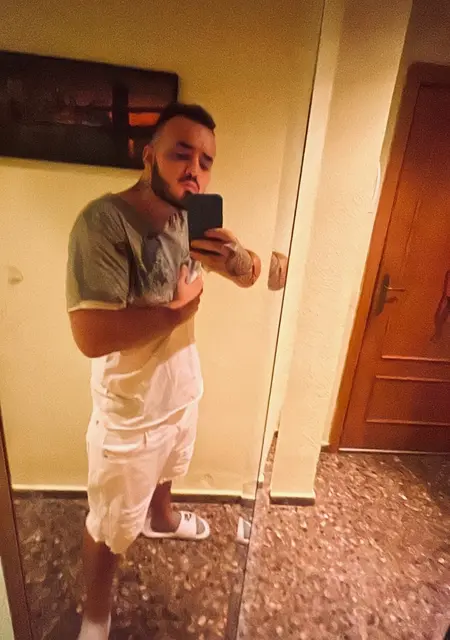 Soy Kevin, 24 años, conociéndome para chatear en Mislata