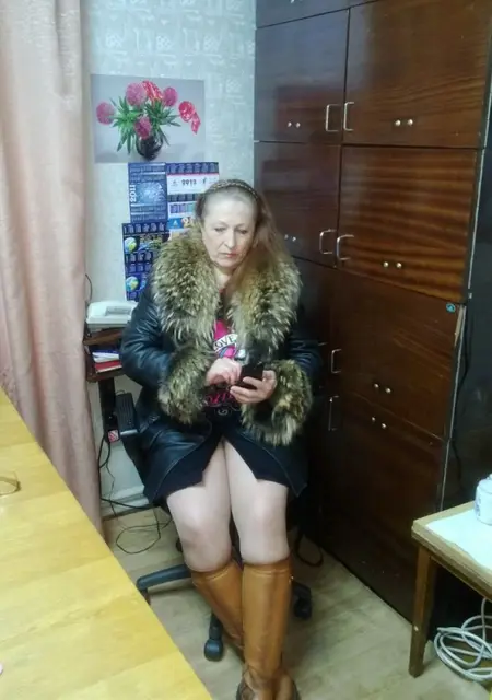 Я Зинаида, 58, знакомлюсь для постоянных отношений в Минске