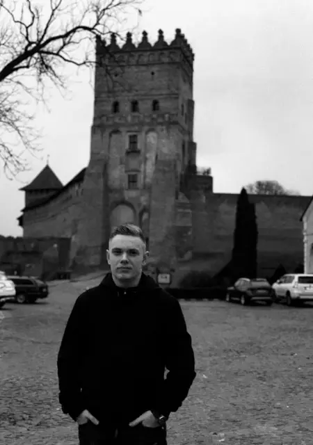 Я Виталик, 26, знакомлюсь на одну ночь в Луцке