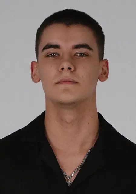 Я Данила, 19, из Амстердама, ищу знакомства без обязательств