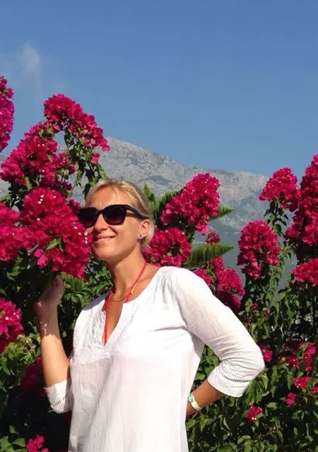 Я Nora, 41, из Витебска, ищу знакомство для открытые отношения