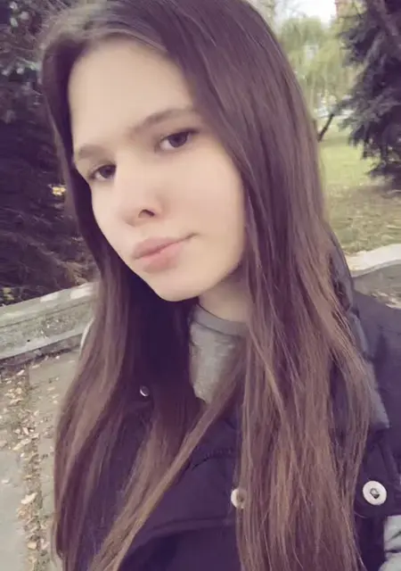 Я Алина, 18, из Минска, ищу знакомства без обязательств