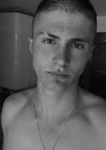 Я Bogdan, 21, из Луцка, ищу знакомства на одну ночь
