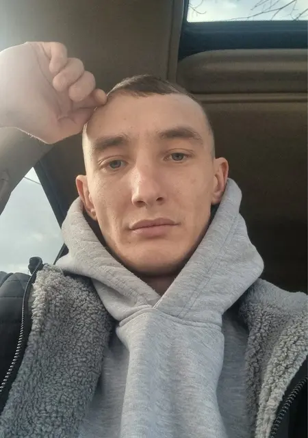 Я Сергей, 28 років, знайомлюсь для спільних подорожей у Луганську