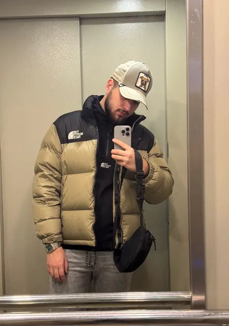 Я Ігор, 24 років, знайомлюсь для постійних стосунків у Золочів