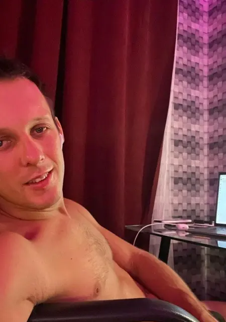 Alex з Золотоноши, мені 23 років, познайомлюсь для приємного проведення часу