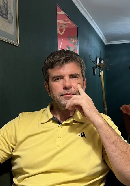 Олександр з Житомира, мені 47 років, познайомлюсь для дружби