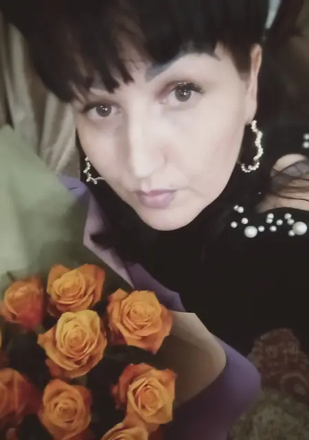 Я Милена, 44, из Алматы, ищу знакомства на одну ночь