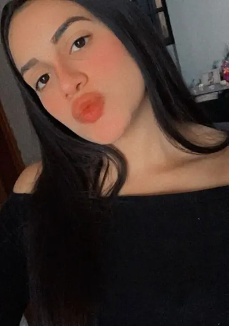 Angelica de Madrid, tengo 26 años, lista para conocer