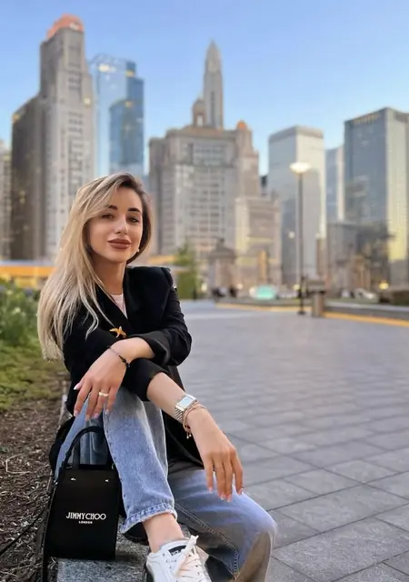 Я Lilia, 32, из Киева, ищу знакомство для открытые отношения