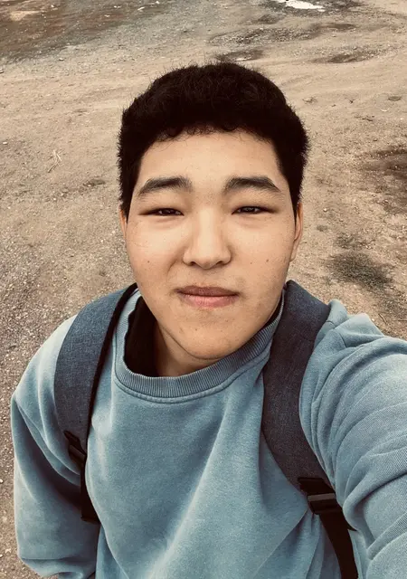 Акылбек из Астаны, мне 18, познакомлюсь на одну ночь