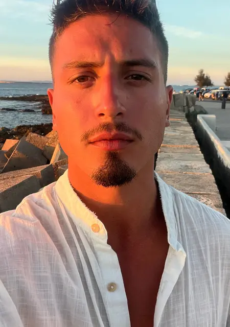 Soy Nico, 27 años, conociéndome para lío de una noche en Girona