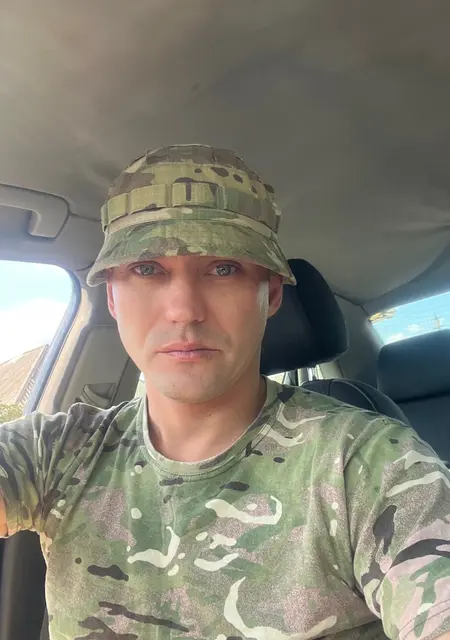 Богдан из Синельникова, ищу на сайте знакомства без обязательств