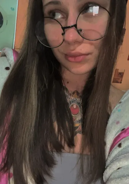 Я Marina, 22 років з Харкова, шукаю знайомство для спілкування