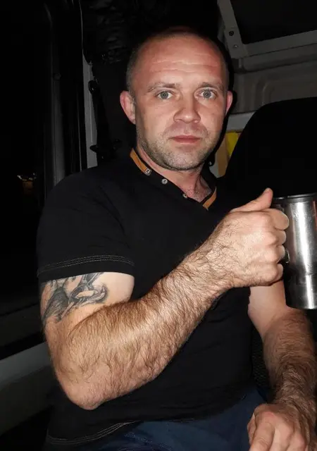 Алекс из Дзержинска, ищу на сайте вирта