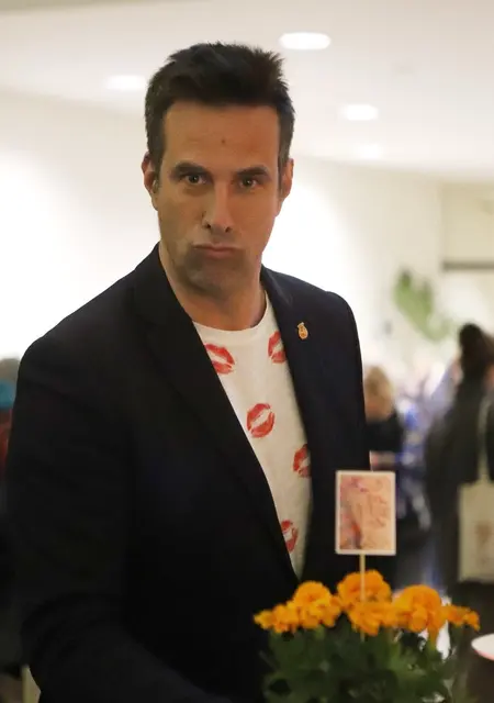 Sergi de Valencia, busco en el sitio lío de una noche