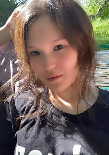 Я Мадина, 24, из Алматы, ищу знакомство для постоянных отношений