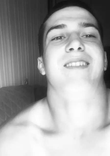 Я Борис, 25 років, знайомлюсь для приємного проведення часу у Токмаке