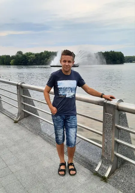 Пётр из Бреста, ищу на сайте знакомства на одну ночь