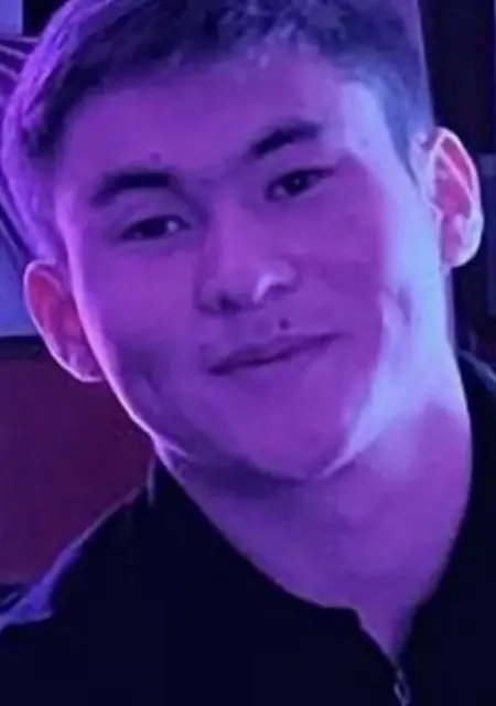 Я Бек, 25, из Семей, ищу знакомство для постоянных отношений