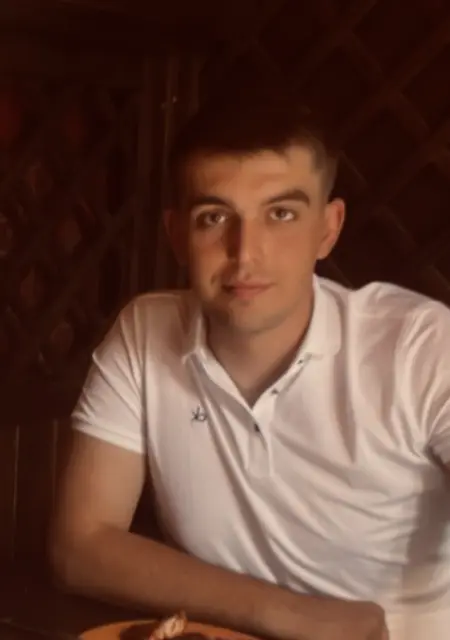 Николос из Алматы, мне 27, познакомлюсь для дружбы