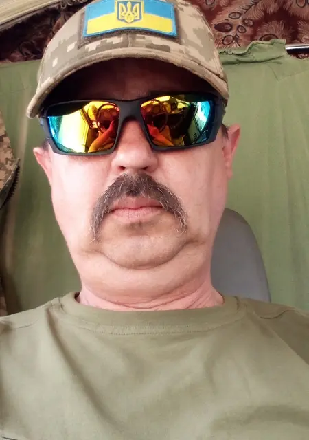 Юрий из Гайсина, ищу на сайте знакомства на одну ночь