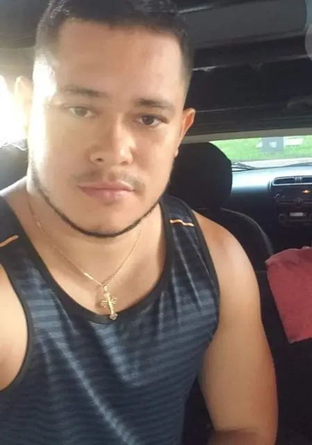 Ugo de Madrid, tengo 23 años, listo para conocer