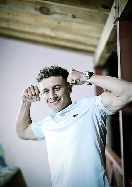 Andreiy из Бобруйска, мне 29, познакомлюсь на одну ночь