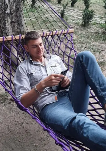 Богдан из Хмельницкого, ищу на сайте знакомства на одну ночь