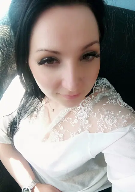 Твоя из Бобруйска, мне 37, познакомлюсь для приятного времяпровождения