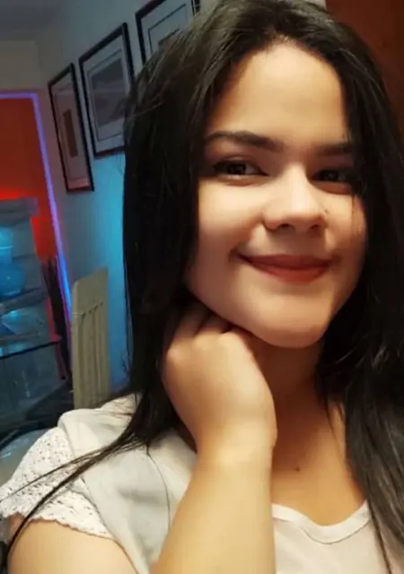 Soy Diana, 24 años de Madrid, busco conocer gente para pasatiempo agradable