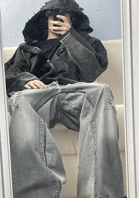 Я Тимофей, 19, из Минска, ищу знакомство для приятного времяпровождения